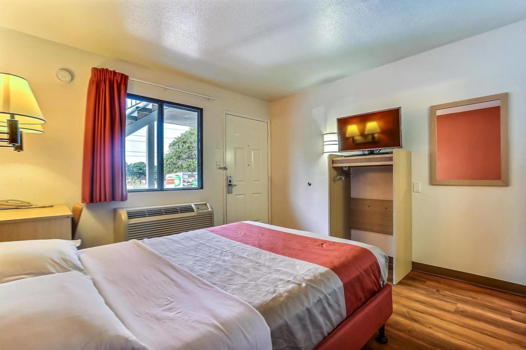 Motel 6-Pinole, Ca Buitenkant foto